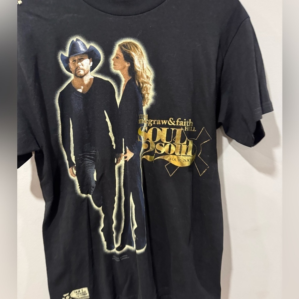 Tim McGraw & Faith Hill 07’ Concert T-Shirt - Picture 3 of 10
